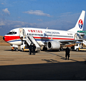 和田航空空运航空快运业稳步发展的原因是什么？